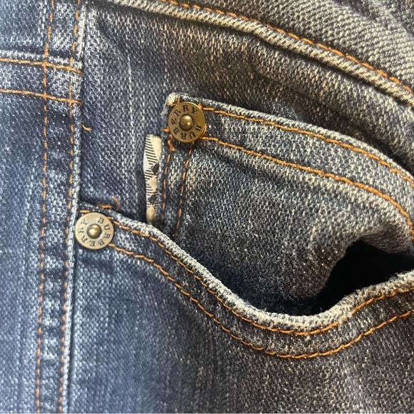 Vintage Burberry Large Embroidered Logo
Y2K Mid Rise Straight Cut Denim Jeans - Picture 4 of 7